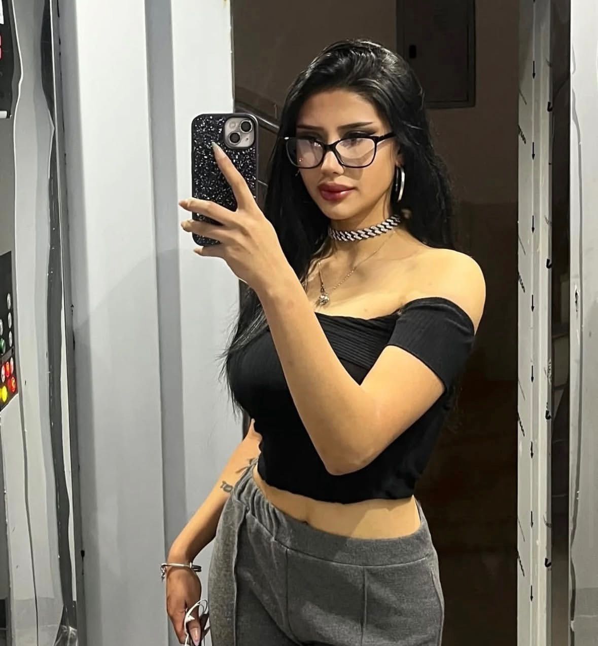 Karabağlar Manken Gibi Escort Bayan Nisa